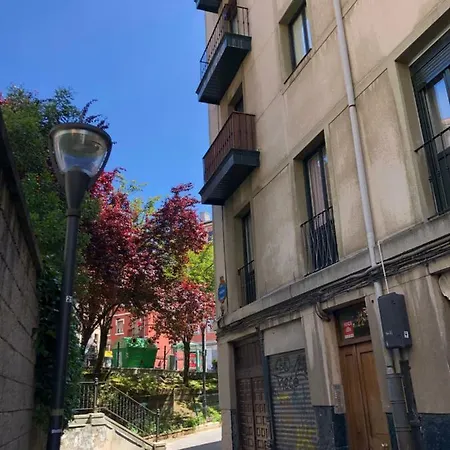 Con Encanto شقة
